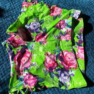 Green Floral Shorts Torrid Size 1